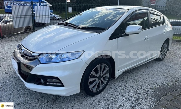 Buy Used Honda Insight White Car in Willemstad in Curacao Buy Used Honda Insight White Car in Willemstad in Curacao