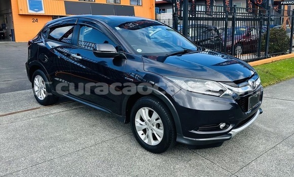 Buy Used Honda Vezel Blue Car in Willemstad in Curacao Buy Used Honda Vezel Blue Car in Willemstad in Curacao