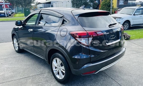 Buy Used Honda Vezel Blue Car in Willemstad in Curacao Buy Used Honda Vezel Blue Car in Willemstad in Curacao