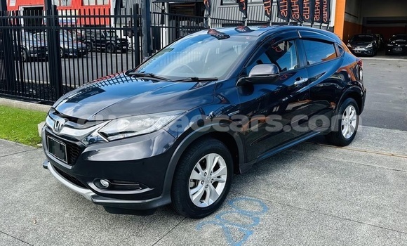 Buy Used Honda Vezel Blue Car in Willemstad in Curacao Buy Used Honda Vezel Blue Car in Willemstad in Curacao