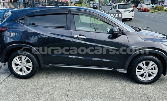 Buy Used Honda Vezel Blue Car in Willemstad in Curacao Buy Used Honda Vezel Blue Car in Willemstad in Curacao