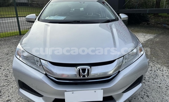 Buy Used Honda Grace Silver Car in Willemstad in Curacao Buy Used Honda Grace Silver Car in Willemstad in Curacao