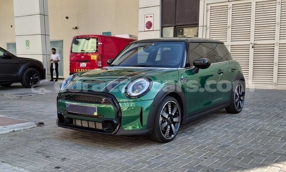 Buy Used Mini Cooper Green Car in Willemstad in Curacao