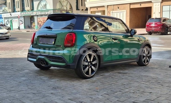 Buy Used Mini Cooper Green Car in Willemstad in Curacao Buy Used Mini Cooper Green Car in Willemstad in Curacao