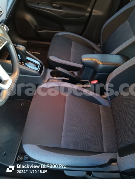 Big with watermark nissan versa curacao willemstad 4351