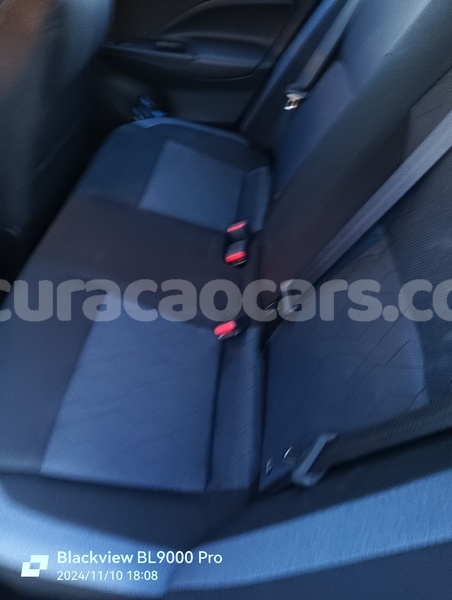Big with watermark nissan versa curacao willemstad 4351