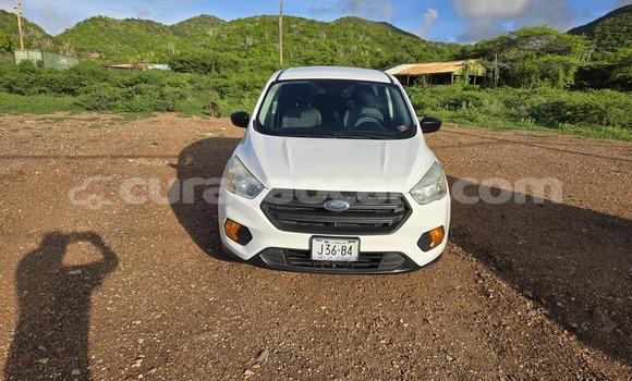 Buy Used Ford Escape White Car in Willemstad in Curacao