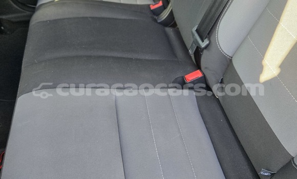 Buy Used Ford Escape White Car in Willemstad in Curacao Buy Used Ford Escape White Car in Willemstad in Curacao