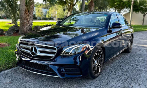Buy Used Mercedes-Benz E–Class Blue Car in Willemstad in Curacao Buy Used Mercedes-Benz E–Class Blue Car in Willemstad in Curacao