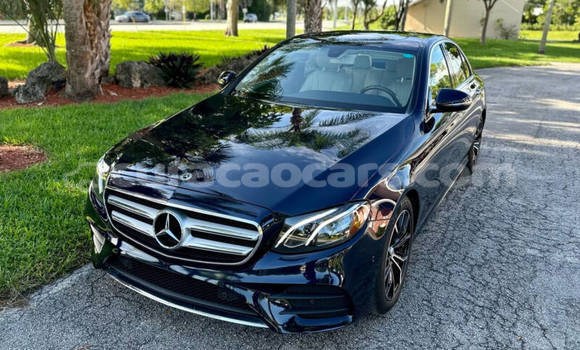 Buy Used Mercedes-Benz E–Class Blue Car in Willemstad in Curacao Buy Used Mercedes-Benz E–Class Blue Car in Willemstad in Curacao