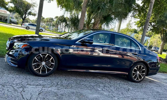 Buy Used Mercedes-Benz E–Class Blue Car in Willemstad in Curacao Buy Used Mercedes-Benz E–Class Blue Car in Willemstad in Curacao
