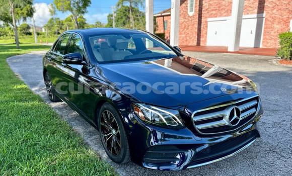 Buy Used Mercedes-Benz E–Class Blue Car in Willemstad in Curacao Buy Used Mercedes-Benz E–Class Blue Car in Willemstad in Curacao