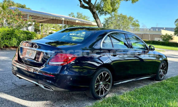Buy Used Mercedes-Benz E–Class Blue Car in Willemstad in Curacao Buy Used Mercedes-Benz E–Class Blue Car in Willemstad in Curacao