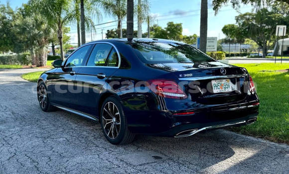 Buy Used Mercedes-Benz E–Class Blue Car in Willemstad in Curacao Buy Used Mercedes-Benz E–Class Blue Car in Willemstad in Curacao