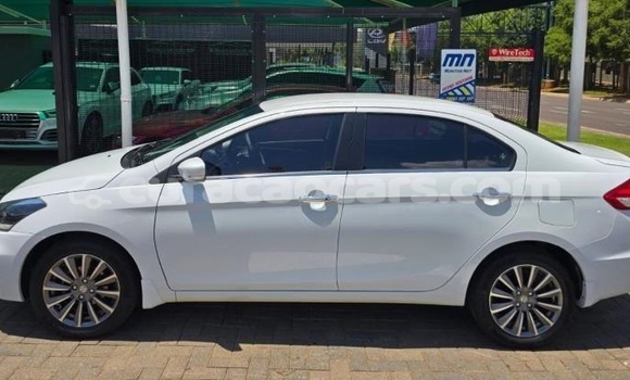 Buy Used Suzuki Ciaz White Car in Willemstad in Curacao Buy Used Suzuki Ciaz White Car in Willemstad in Curacao
