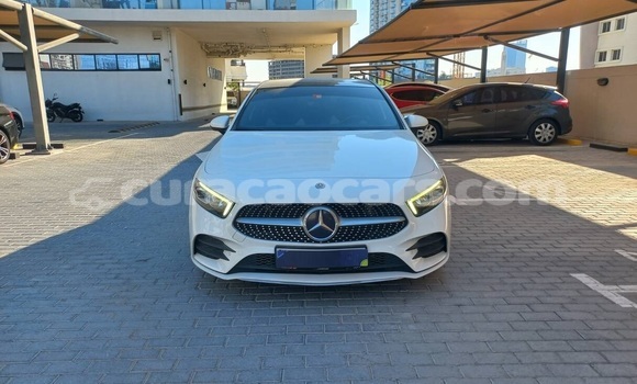 Buy Used Mercedes-Benz A200 White Car in Willemstad in Curacao Buy Used Mercedes-Benz A200 White Car in Willemstad in Curacao