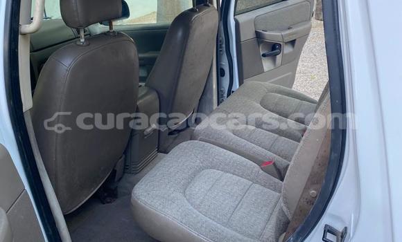 Buy Used Ford Explorer White Car in Sint Michiel Liber in Curacao Buy Used Ford Explorer White Car in Sint Michiel Liber in Curacao
