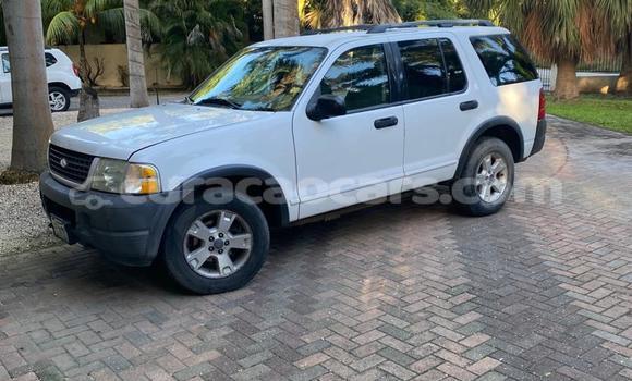 Buy Used Ford Explorer White Car in Sint Michiel Liber in Curacao Buy Used Ford Explorer White Car in Sint Michiel Liber in Curacao