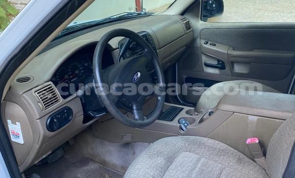Buy Used Ford Explorer White Car in Sint Michiel Liber in Curacao Buy Used Ford Explorer White Car in Sint Michiel Liber in Curacao