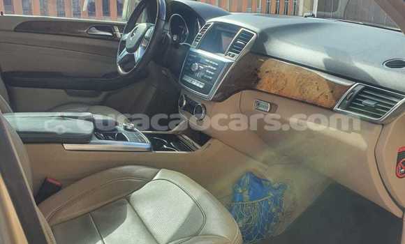 Buy Used Mercedes-Benz ML–Class Beige Car in Willemstad in Curacao Buy Used Mercedes-Benz ML–Class Beige Car in Willemstad in Curacao