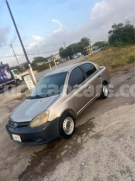 Big with watermark toyota yaris curacao barber 4438