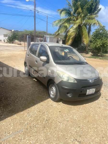 Big with watermark hyundai i10 curacao barber 4439