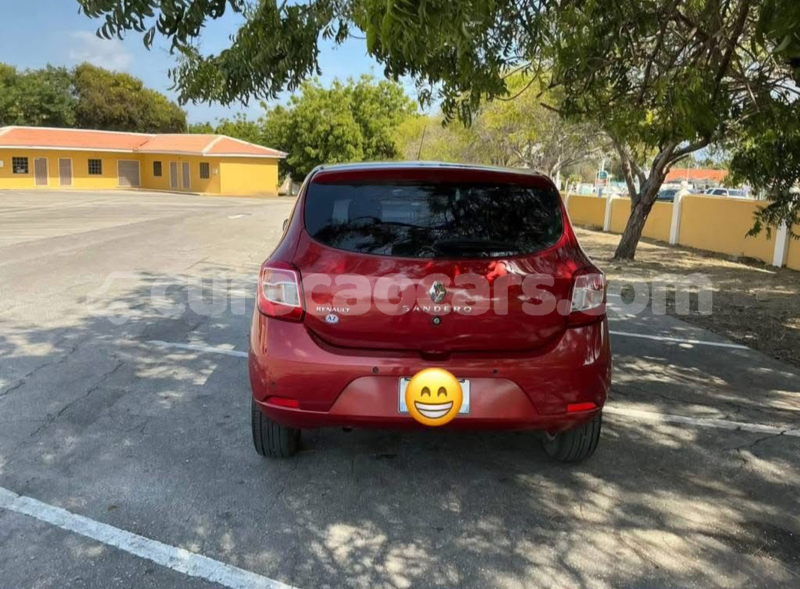 Big with watermark renault sandero curacao willemstad 4441