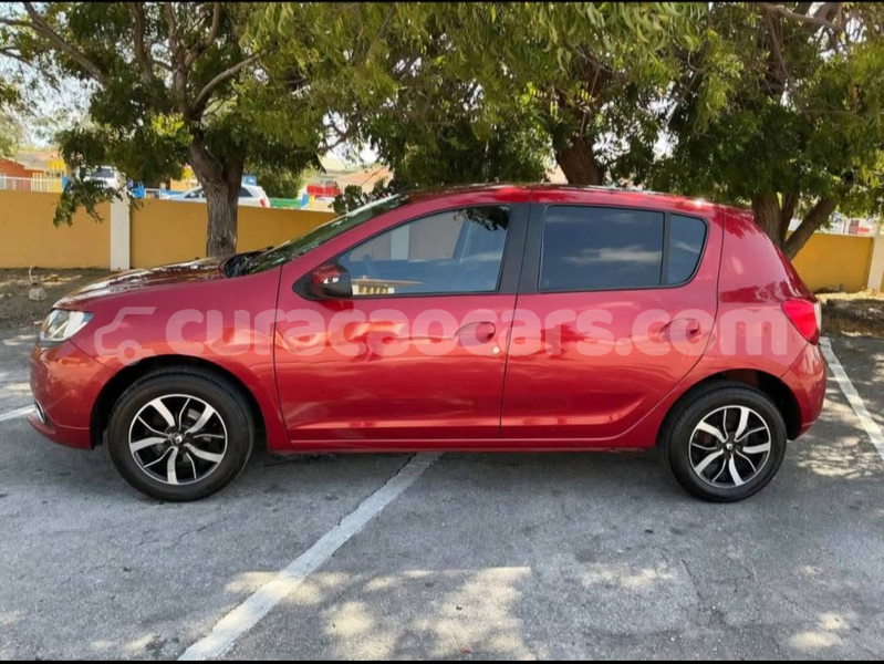 Big with watermark renault sandero curacao willemstad 4441