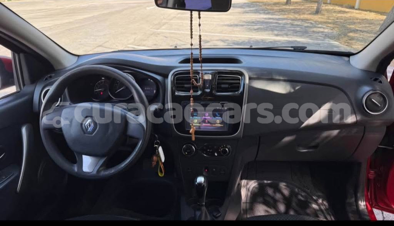 Big with watermark renault sandero curacao willemstad 4441