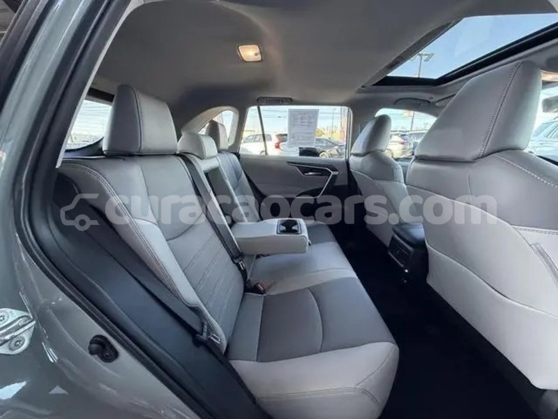 Big with watermark toyota rav4 curacao dorp soto 4453