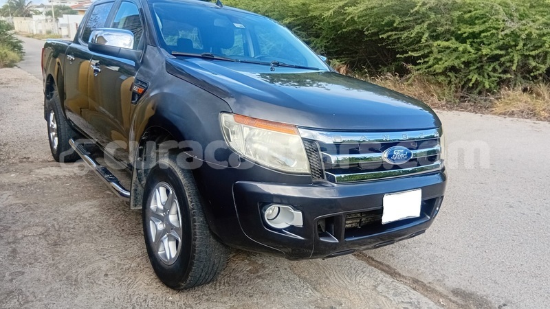 Big with watermark ford aev ambulance curacao willemstad 4456