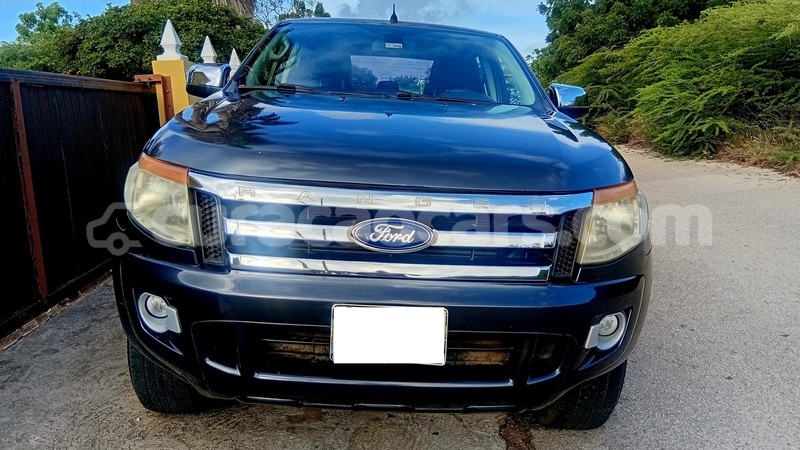 Big with watermark ford aev ambulance curacao willemstad 4456