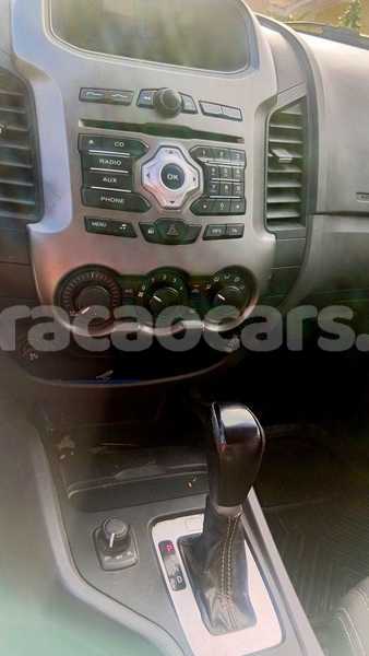 Big with watermark ford aev ambulance curacao willemstad 4456