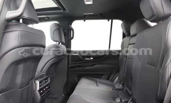 Buy Used Lexus LX White Car in Sint Michiel Liber in Curacao Buy Used Lexus LX White Car in Sint Michiel Liber in Curacao