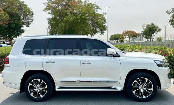 Buy Used Toyota Land Cruiser White Car in Dorp Soto in Curacao Buy Used Toyota Land Cruiser White Car in Dorp Soto in Curacao