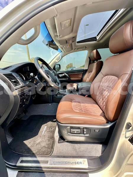 Big with watermark toyota land cruiser curacao dorp soto 4461