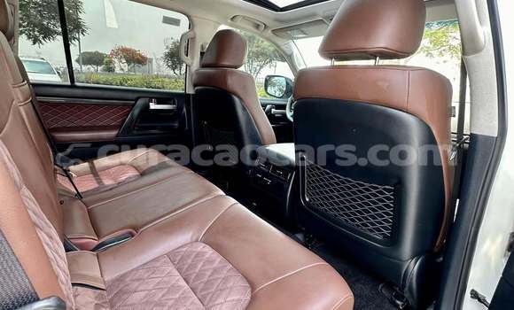 Buy Used Toyota Land Cruiser White Car in Dorp Soto in Curacao Buy Used Toyota Land Cruiser White Car in Dorp Soto in Curacao