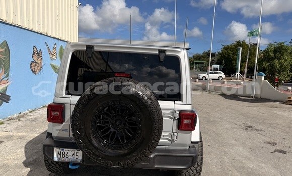 Buy Used Jeep Wrangler Silver Car in Willemstad in Curacao Buy Used Jeep Wrangler Silver Car in Willemstad in Curacao