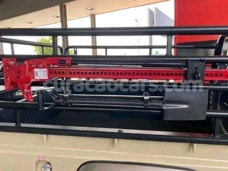 Big with watermark toyota land cruiser curacao willemstad 4466