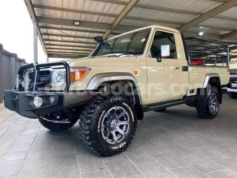 Big with watermark toyota land cruiser curacao willemstad 4466