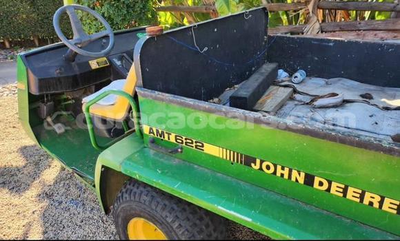 Buy Used Caterpillar 120 Green Truck in Willemstad in Curacao Buy Used Caterpillar 120 Green Truck in Willemstad in Curacao