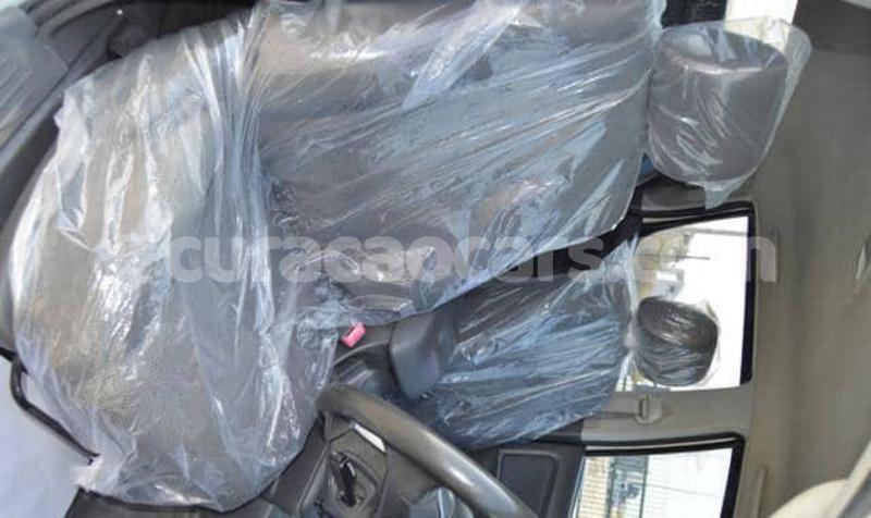 Big with watermark toyota hilux curacao willemstad 4474