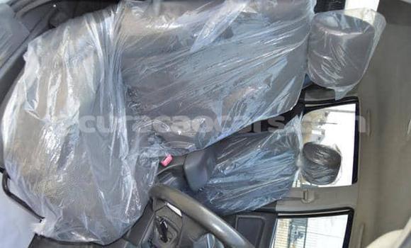 Buy Used Toyota Hilux Silver Car in Willemstad in Curacao Buy Used Toyota Hilux Silver Car in Willemstad in Curacao