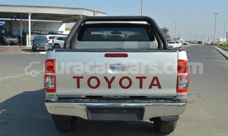 Big with watermark toyota hilux curacao willemstad 4474