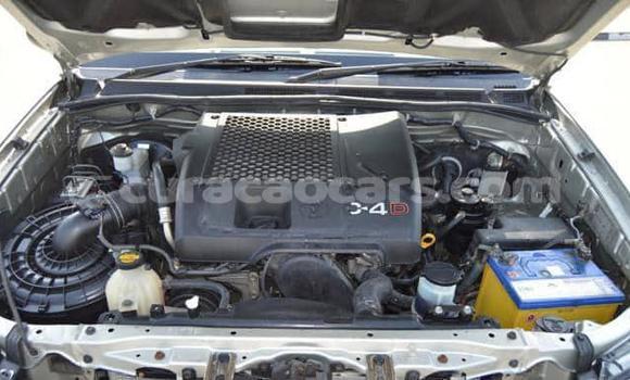 Buy Used Toyota Hilux Silver Car in Willemstad in Curacao Buy Used Toyota Hilux Silver Car in Willemstad in Curacao