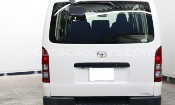Buy Used Toyota Hiace White Car in Willemstad in Curacao Buy Used Toyota Hiace White Car in Willemstad in Curacao