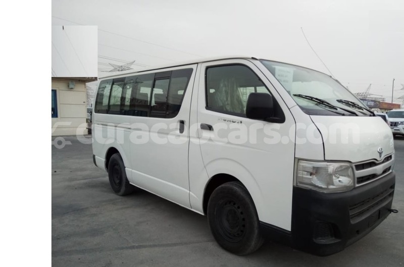 Big with watermark toyota hiace curacao willemstad 4483