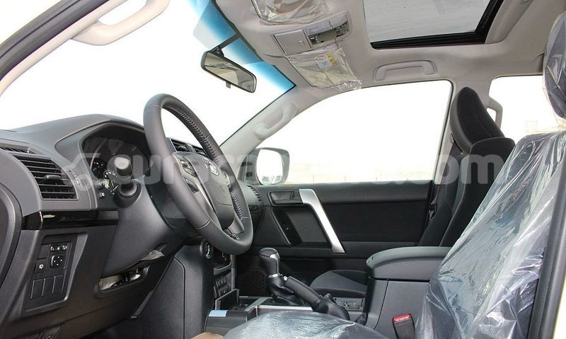 Big with watermark toyota land cruiser prado curacao willemstad 4491