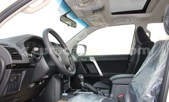 Buy Used Toyota Land Cruiser Prado White Car in Willemstad in Curacao Buy Used Toyota Land Cruiser Prado White Car in Willemstad in Curacao