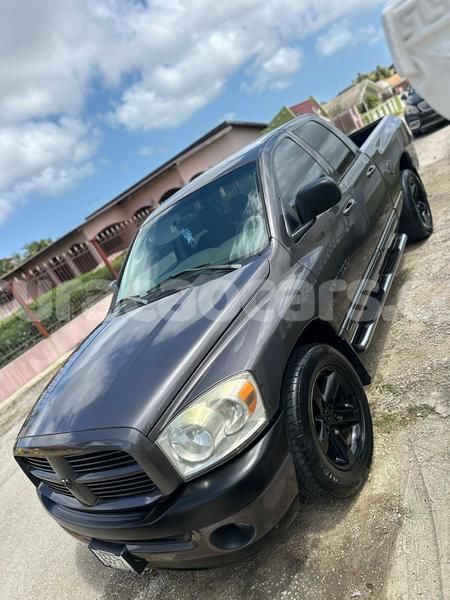 Big with watermark caterpillar 120 curacao willemstad 4492